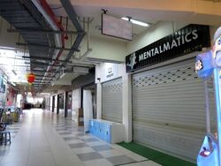 Boon Lay Shopping Centre (D22), Retail #614454011